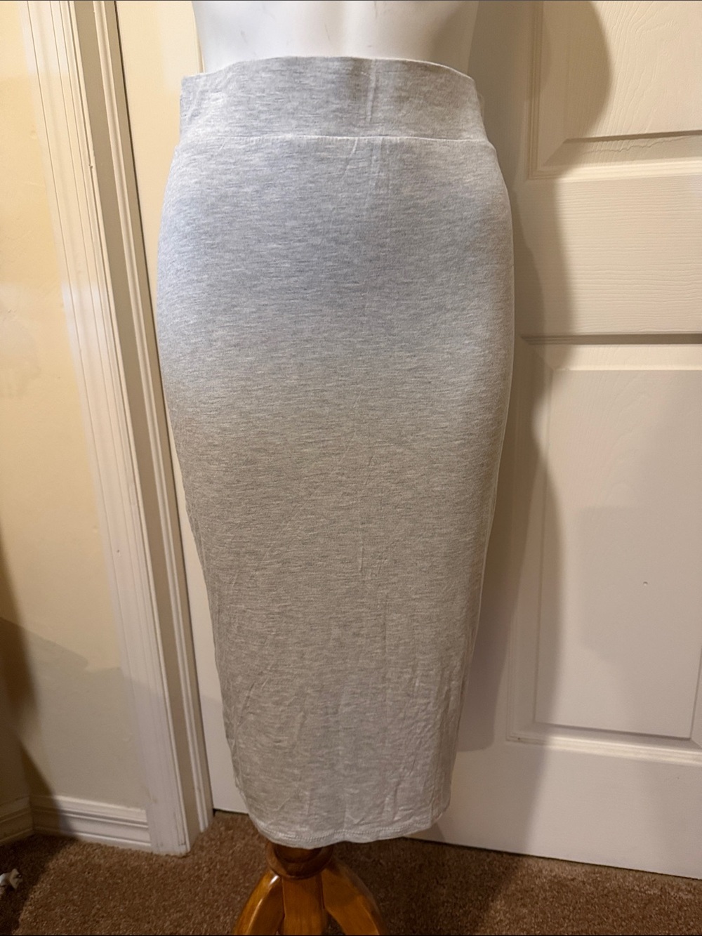 Catherine Malandrino Light Gray Midi Length Skirt. NWT. S